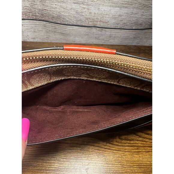 Coach Georgie Signature Baguette Shoulder Bag - Picture 9 of 11